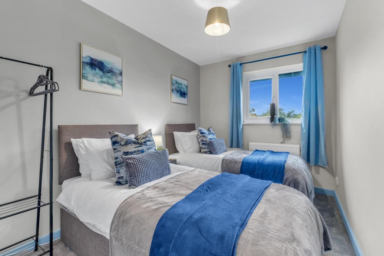 Mk 2-Bedroom Contractor'S Gem, 5 Beds, Sleeps 6, Free Parking 밀턴 케인즈 외부 사진