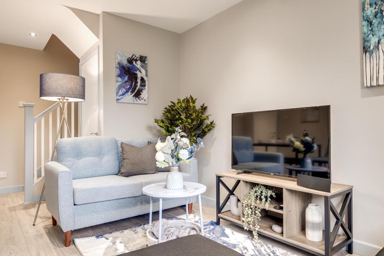 Mk 2-Bedroom Contractor'S Gem, 5 Beds, Sleeps 6, Free Parking 밀턴 케인즈 외부 사진