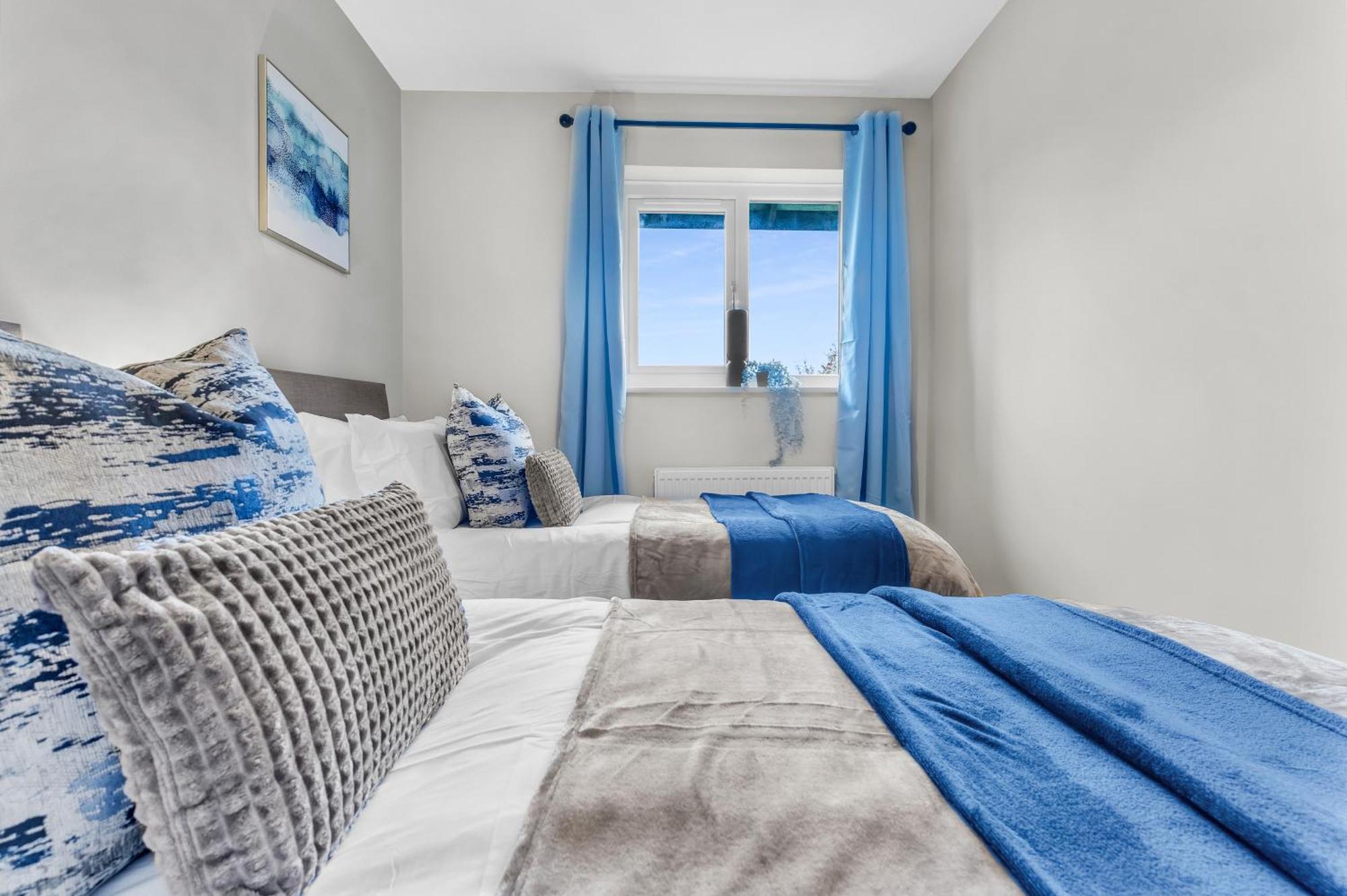 Mk 2-Bedroom Contractor'S Gem, 5 Beds, Sleeps 6, Free Parking 밀턴 케인즈 외부 사진